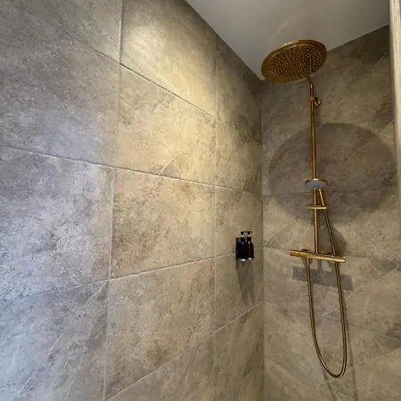 Dome Aura-insolite-sauna-bain-nordique-climatise Hommert
